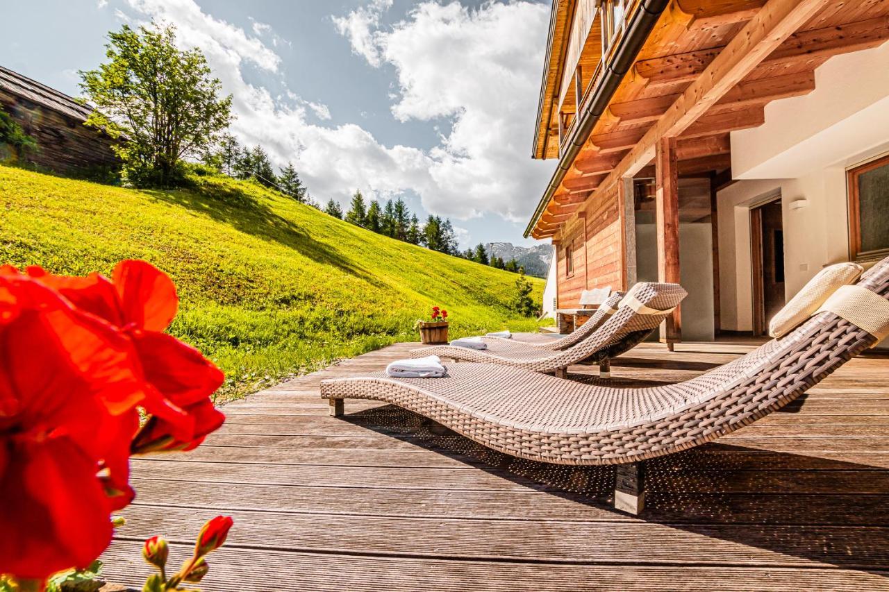 Hotel Ciasa Rü Blanch San Cassiano  Bagian luar foto